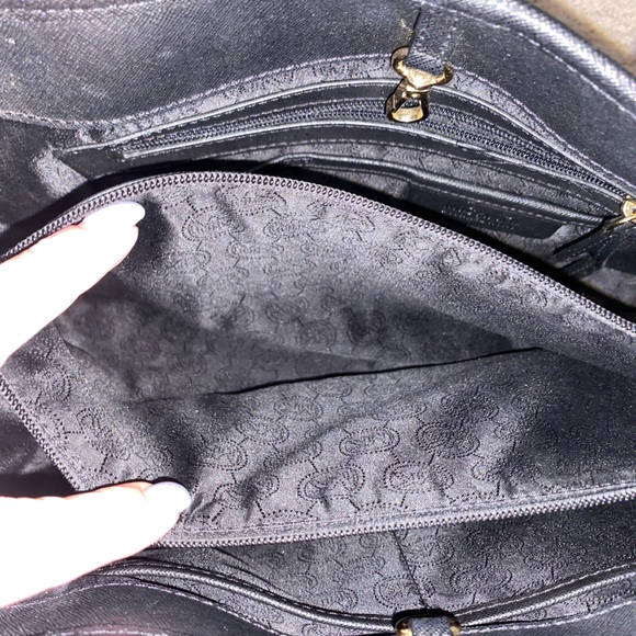 Michael Kors black purse with dust bag. - Picture 5 of 6